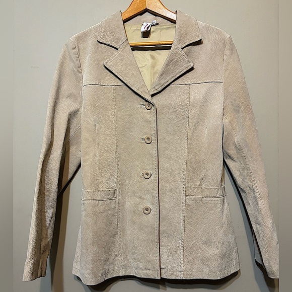 Suzy Shier Jackets & Blazers - 100% LEATHER SUZY SHIER Jacket